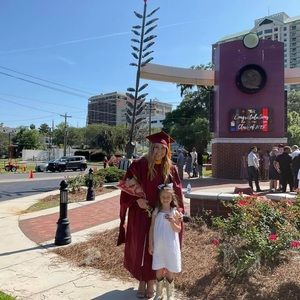 Meet your Posher, Stephanie